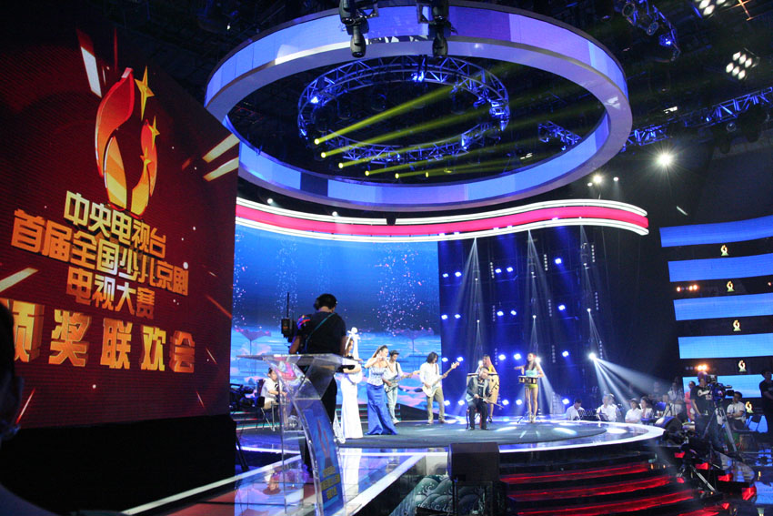 �ٶ���������佱